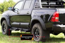 Брызговики под расширители колесных арок с выносом 50 мм - Toyota Hilux 2015-2024 - Брызговики