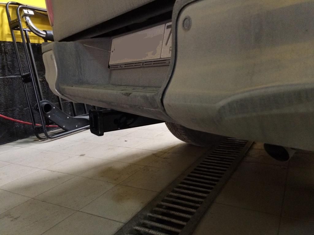 Toyota Hilux / Фаркоп / Фаркоп легкосъёмный (американский квадрат 50х50)