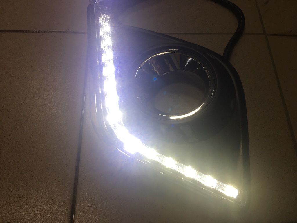 Toyota Hilux / Дневные ходовые огни / Дневные (диодные) ходовые огни