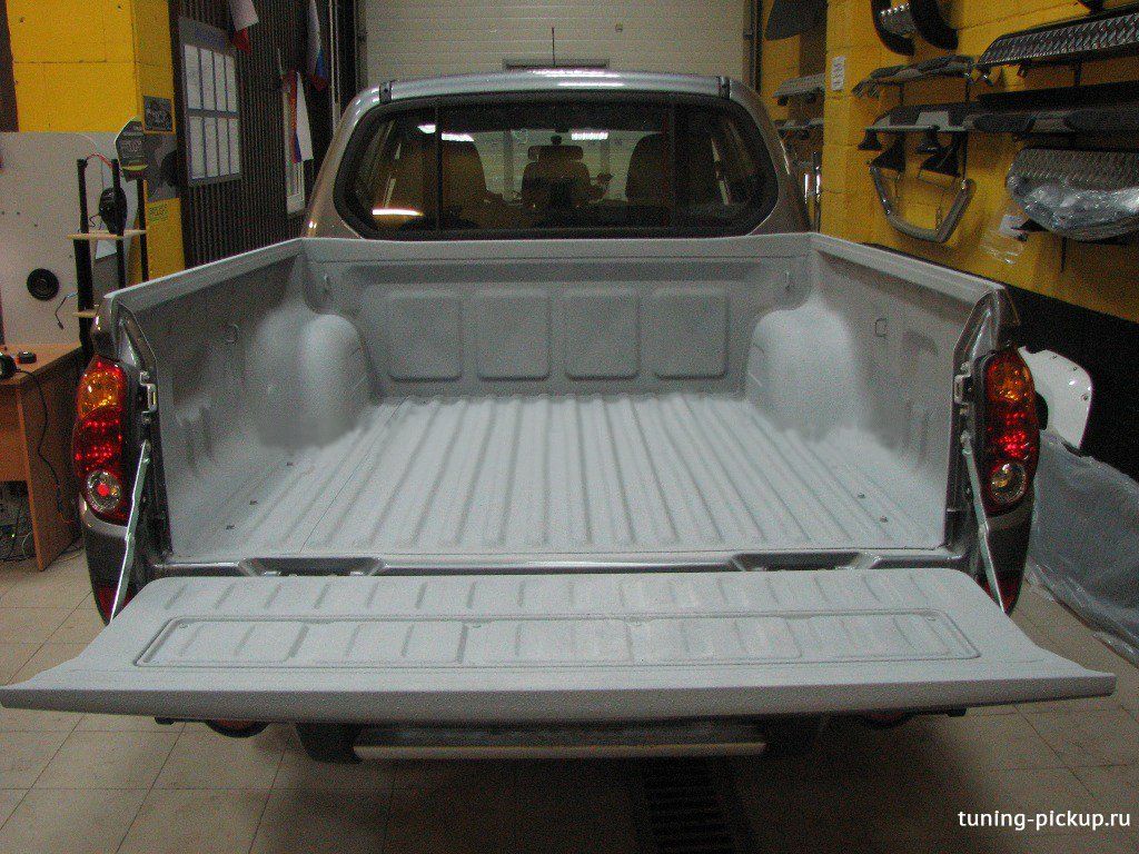 Обработка грузового отсека антигравием - Fiat FullBack - Обработка грузового отсека - 