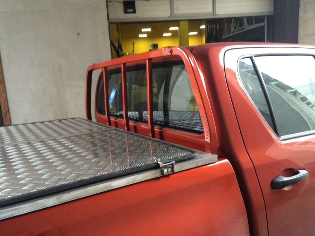 Toyota Hilux / Крышки кузова / Крышка алюминиевая НИИС Россия