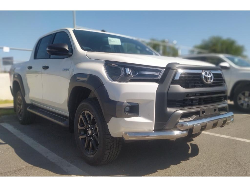 Toyota Hilux / Защита переднего бампера / Защита переднего бампера  Black Onyx 2020+