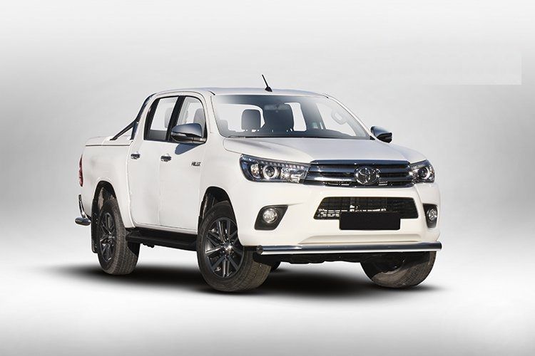 Защита переднего бампера труба d76 - Toyota Hilux 2015-2022 - Защита переднего бампера  - 