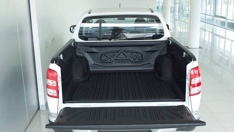 Mitsubishi / L200 2015-2024 / Вставка в кузов (вкладыш) / Вкладыш в кузов на борт