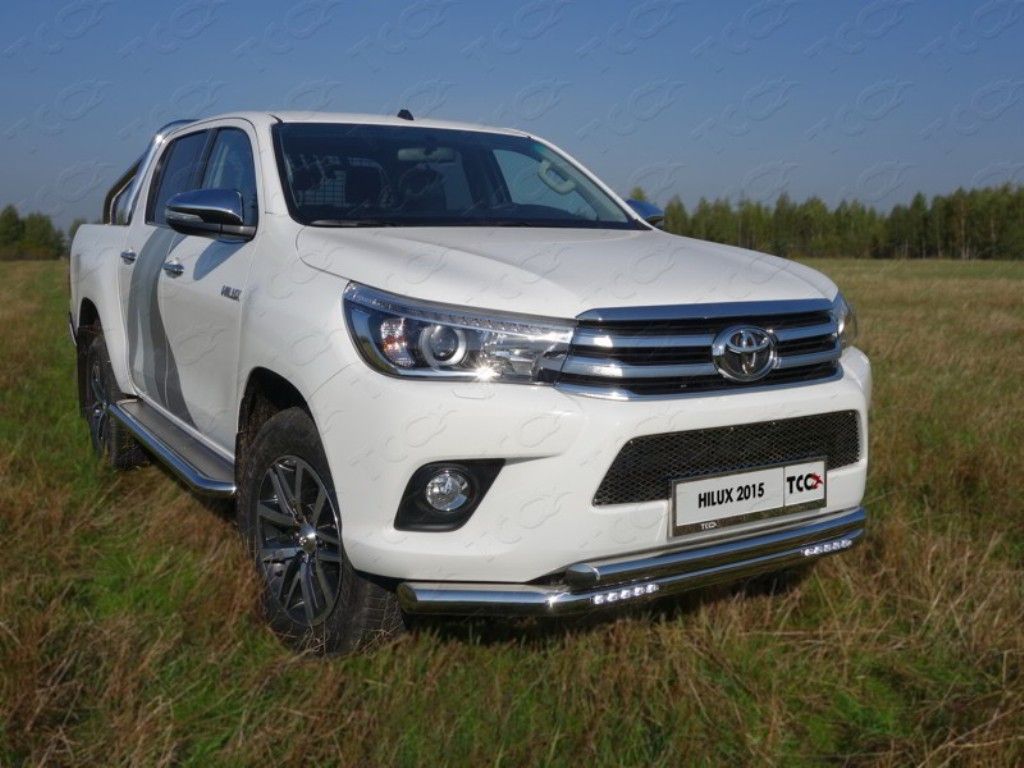 Решетка радиатора (лист) - Toyota Hilux 2015-2024 - Решетка радиатора
