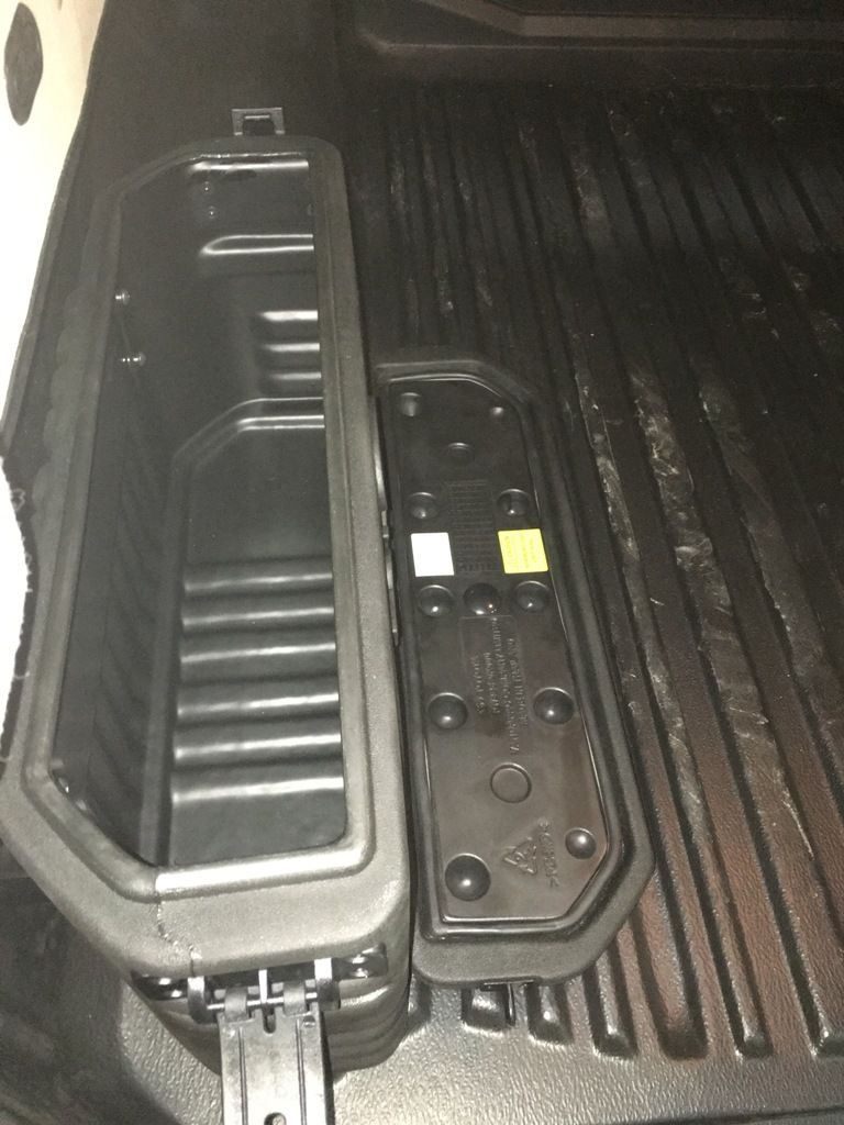 Toyota Hilux / Ящик в кузов / Боковой ящик оригинальный  в кузов