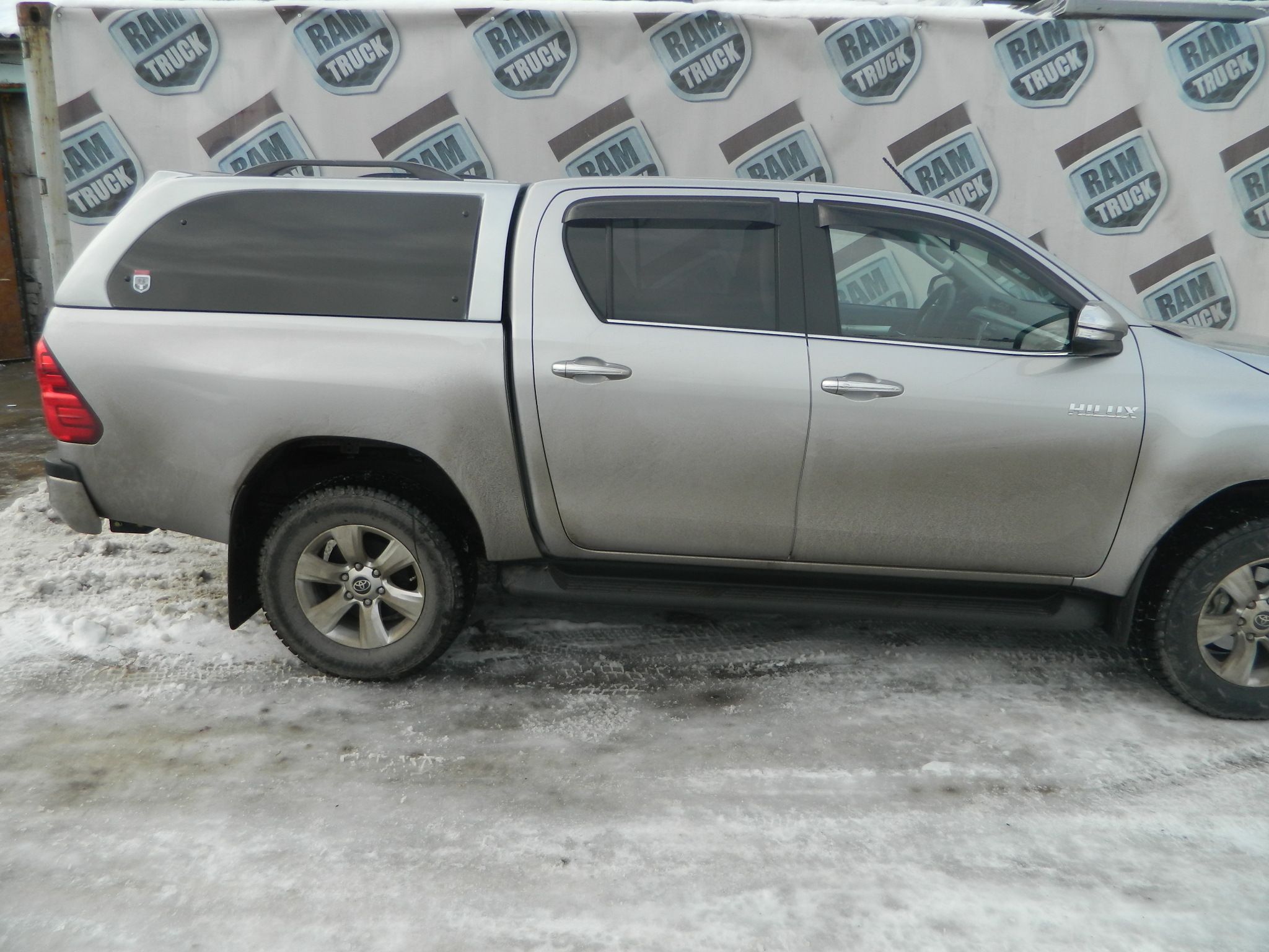 Toyota Hilux / Кунги / Кунг с остеклением RT-1 Ramtruck Россия