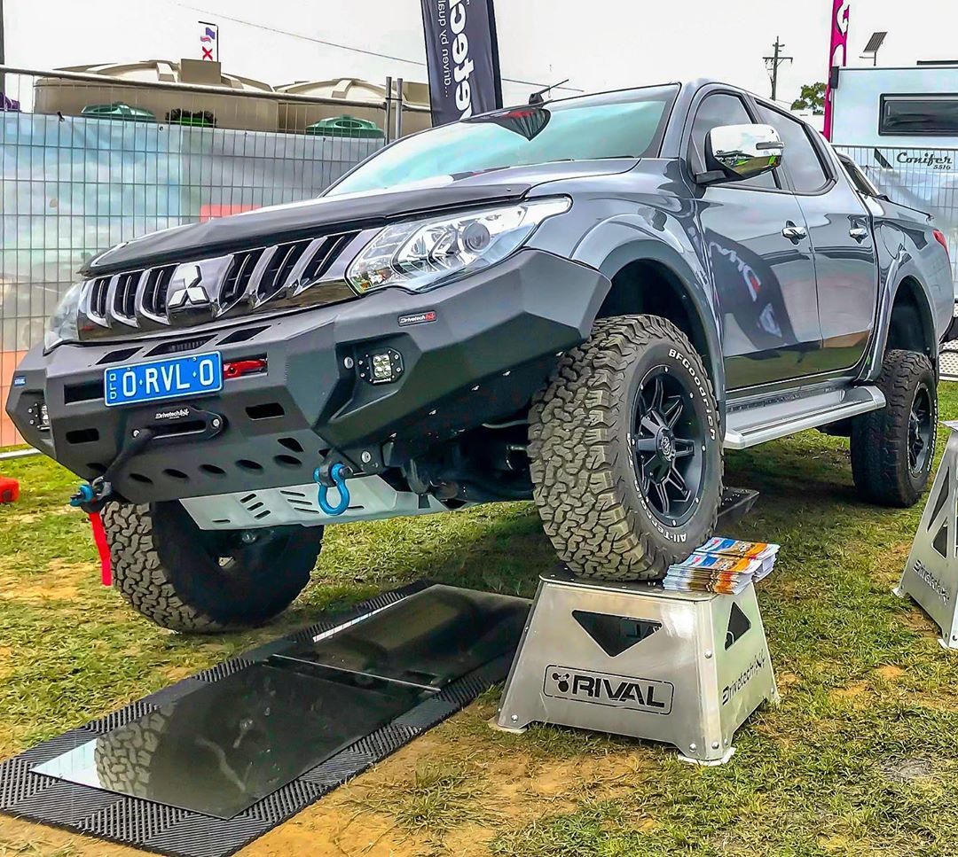 Mitsubishi / L200 2015-2024 / Бампер передний / Бампер передний усиленный (кроме рестайлинга)