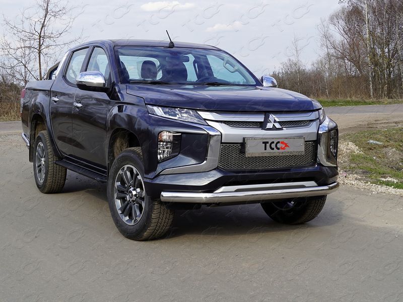 Mitsubishi / L200 2015-2024 / Защита переднего бампера / Защита переднего бампера (нижняя, овальная) 75х42 мм.