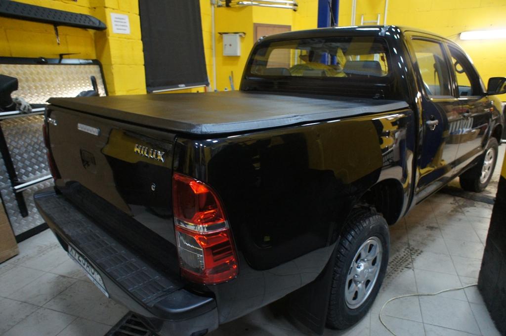 Мягкий трехсекционный тент Kramco - Toyota Hilux 2011-2015 - Тенты