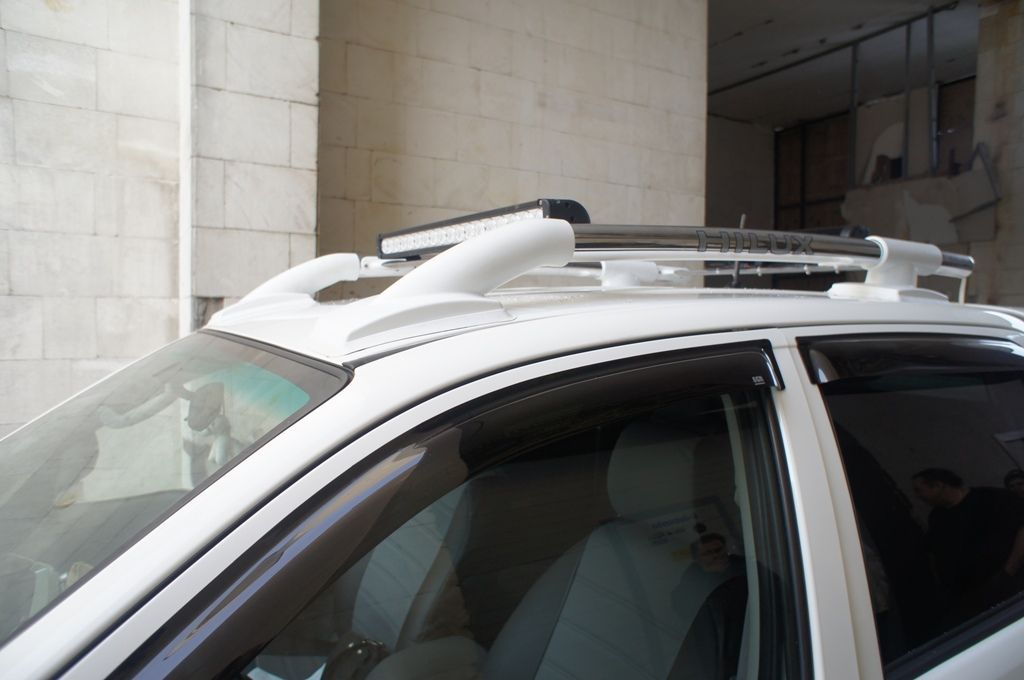 Рейлинги из алюминиевых труб Maxport White/Chrome - Toyota Hilux 2011-2015 - Рейлинги - 