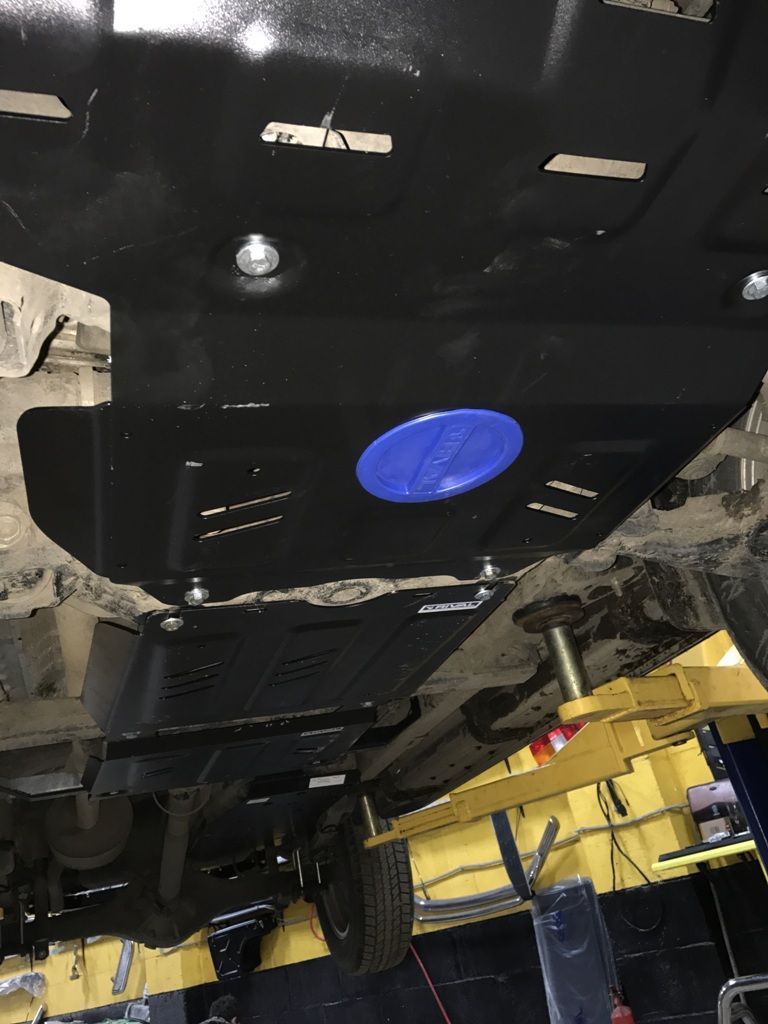 Toyota Hilux / Защита ДВС, РК, КПП, Т.Б. / Защита Радиатора, ДВС, КПП, РК (2.4 TD, 2.8 TD) (Сталь)