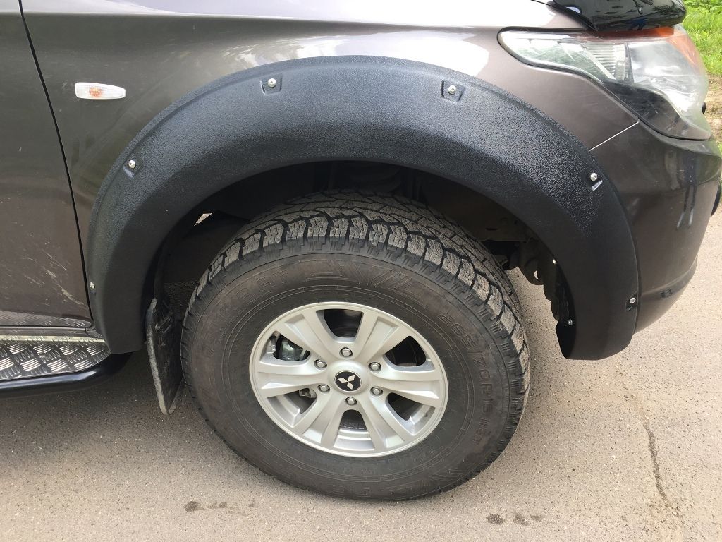 Mitsubishi / L200 2015-2024 / Расширители колесных арок / Расширители колесных арок OE-style