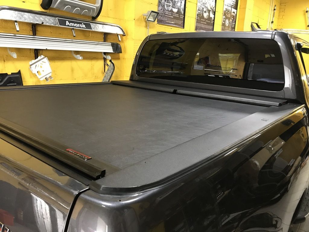 Крышка  Toyota Hilux 2015-2024