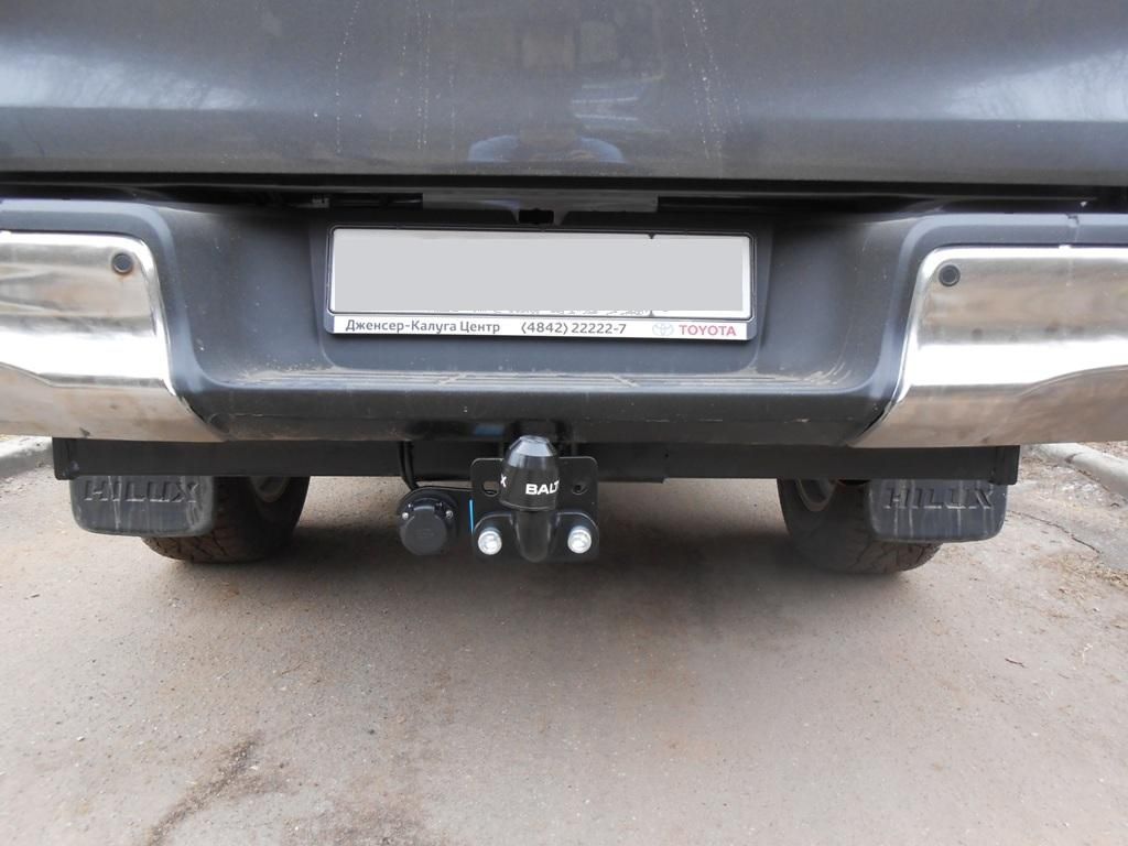 Toyota Hilux / Фаркоп / Фаркоп