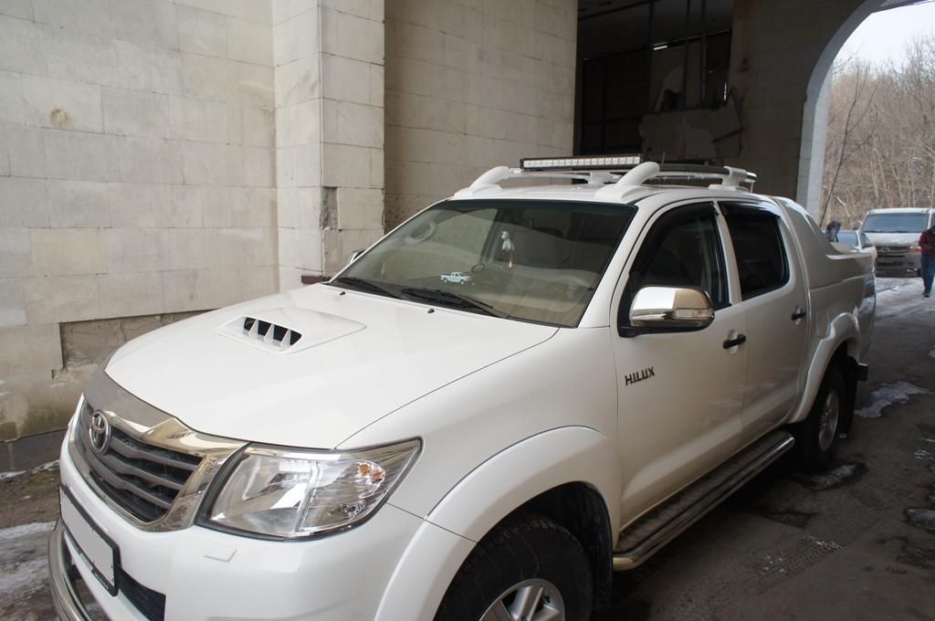 Рейлинги из алюминиевых труб Maxport White/Chrome - Toyota Hilux 2011-2015 - Рейлинги