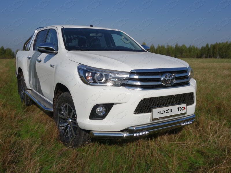 Решетка радиатора (лист) - Toyota Hilux 2015-2024 - Решетка радиатора - 