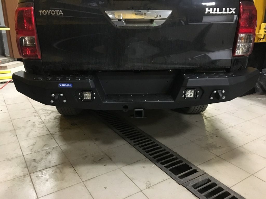 Toyota Hilux / Бампер задний / Бампер задний алюминиевый