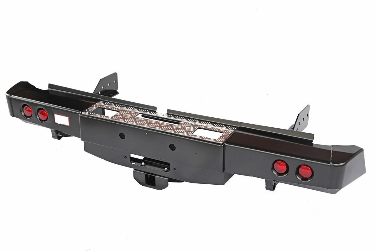 Mitsubishi / L200 2015-2024 / Бампер задний / Бампер задний с площадкой под лебёдку, квадратом под фаркоп и фонарями