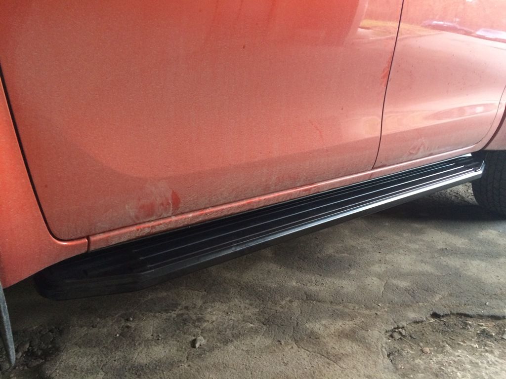 Toyota Hilux / Пороги / Пороги площадка Black