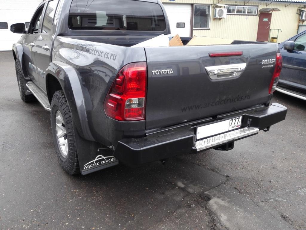 Бампер задний усиленный с квадратом под фаркоп - Toyota Hilux 2015-2024 - Бампер задний