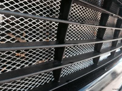 Декоративно-защитная сетка радиатора  - Toyota Hilux 2015-2023 - Защитная сетка радиатора - 