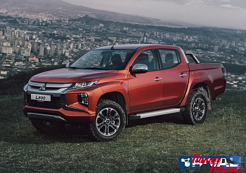 Mitsubishi / L200 2015-2024 / Пороги / Порог-площадка "Silver"