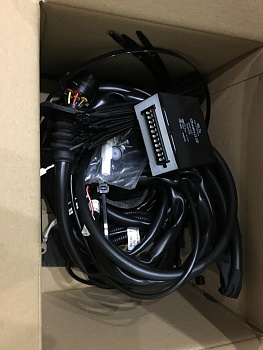 Toyota Hilux / Фаркоп / Оригинальная проводка для фаркопа