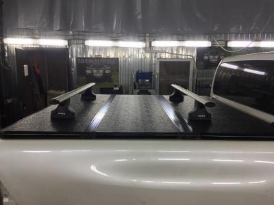 Крышка алюминиевая трехсекционная  Toyota Hilux 2015-2024