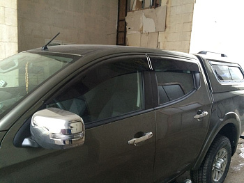 Mitsubishi / L200 2015-2024 / Дефлекторы / Дефлекторы боковых окон