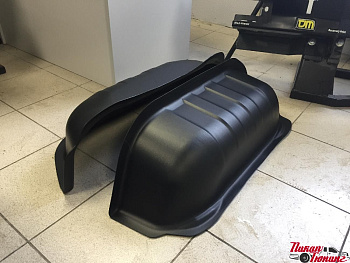 Toyota Hilux / Вставка (вкладыш) в кузов / Защита колесных арок кузова (оригинал)