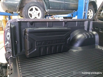 Toyota Hilux / Ящик в кузов / Боковой бокс в кузов