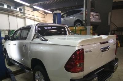 Крышка Toyota Hilux 2015-2024