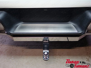 Toyota Hilux / Молдинги / Накладка на задний бампер (лист шлифованный)