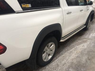 Пороги с листом d-60 - Toyota Hilux 2015-2024 - Пороги - 