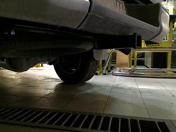 Toyota Hilux / Фаркоп / Фаркоп легкосъёмный (американский квадрат 50х50)