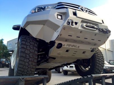 Бампер передний алюминиевый, кроме Exclusive - Toyota Hilux 2015-2024 - Бампер передний - 